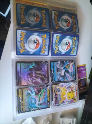 Álbum Pokémon Espada y Escudo Oscura