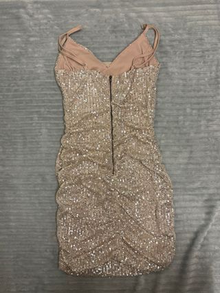 Vestido de fiesta dorado con lentejuelas Con forro