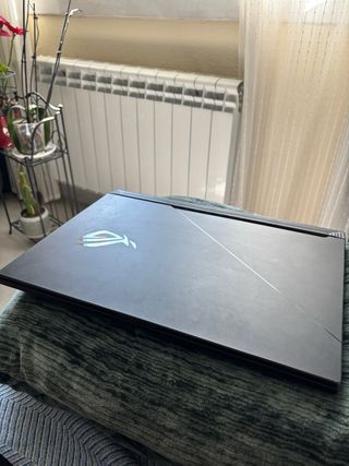 ASUS ROG Strix SCAR 17 / RTX 2070 SUPER / 32GB RAM