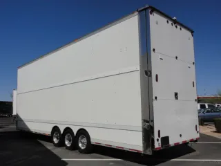 Reparación de gabarras de trailers y pintura