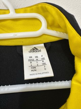 Chaqueta Deportiva Adidas Negra y Amarilla Talla M