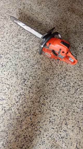 Motosierra husqvarna hp 562Naranja