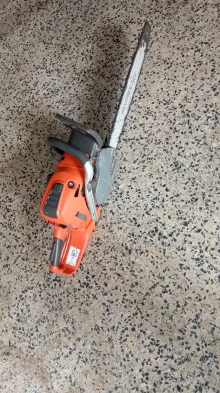 Motosierra husqvarna hp 562Naranja