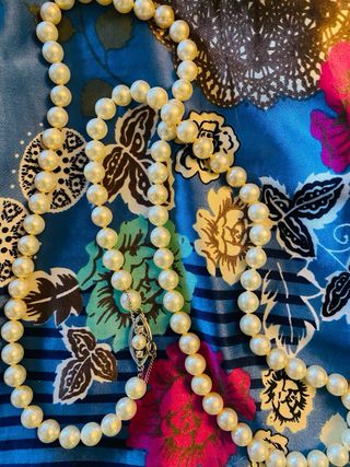 Collar de Perlas y Cierre de Plata