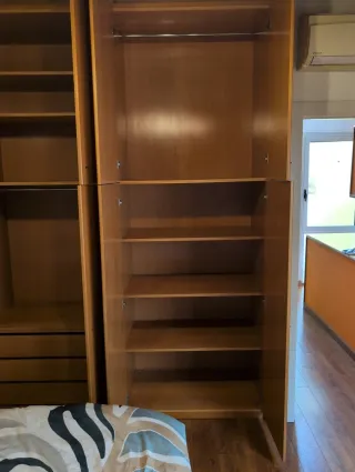 Armario de madera 198x267x62 cms