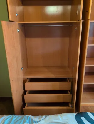 Armario de madera 198x267x62 cms