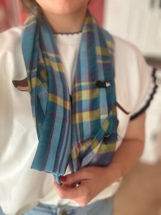 Pañuelo cuadros azul y amarillo