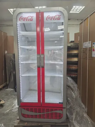 Armario Expositor Refrigerado Coca-Cola