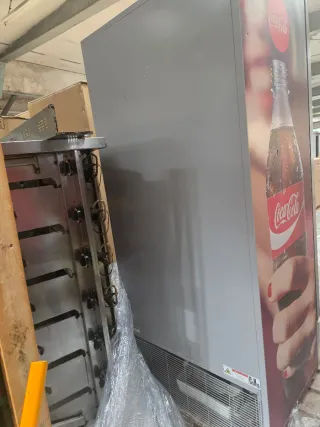 Armario Expositor Refrigerado Coca-Cola