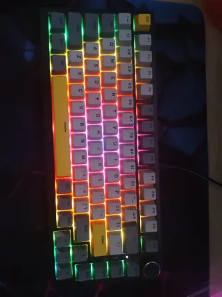 Teclado rgb ajazz ak820 switches amarillos