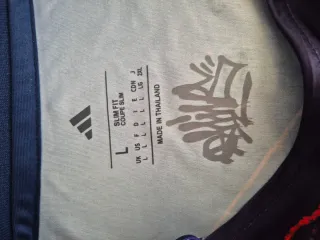 Tshirt Benfica Edição Especial Vhils Adidas