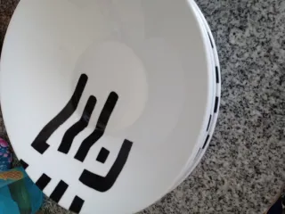 2 juegos de 5 platos blancos con diseño