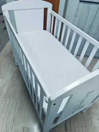 Conjunto cuna bebé + armario cambiador y bañera