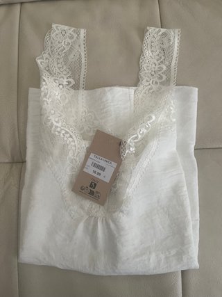 Camiseta tirantes encaje M, nueva