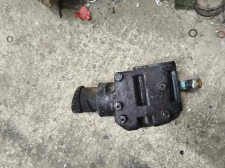 Colector superior estribor Mercruiser