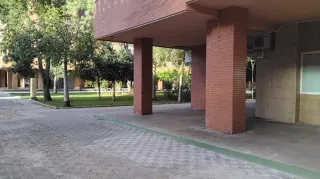 Local comercial convertible en Viviendas (83metros