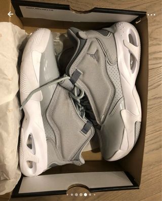 Scarpe Jordan Max Aura 4 Grigie