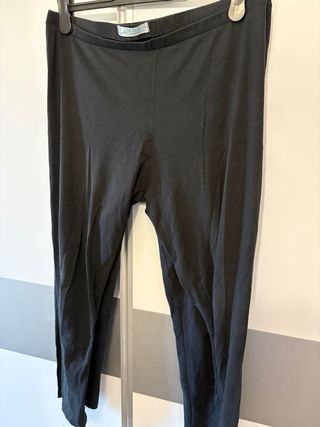 Lote 2: Leggings + Minifalda Negra