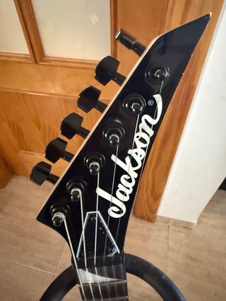 Jackson Dinky Minion Guitarra Eléctrica 3/4