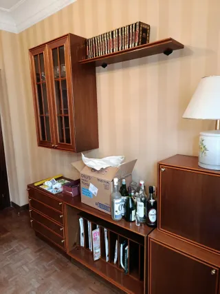 Muebles de salón madera oscura