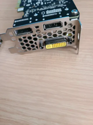 Lote componentes PC: SSD, CPU, HDD, RAM