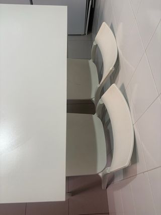 Mesa comedor blanca + 4 sillas
