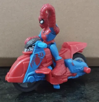 Spiderman con Moto