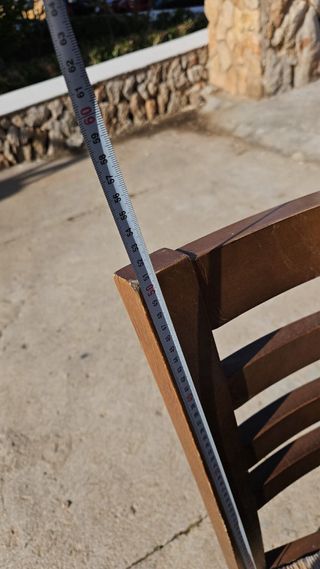 Sedie in legno impilabili