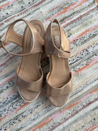 Sandalias
