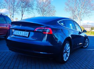 Tesla Model 3 Gran Autonomía AWD 4X4. NEGOCIABLE