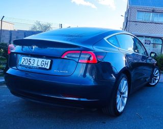 Tesla Model 3 Gran Autonomía AWD 4X4. NEGOCIABLE