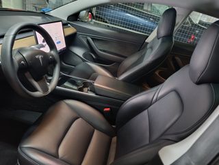 Tesla Model 3 Gran Autonomía AWD 4X4. NEGOCIABLE