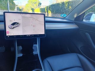 Tesla Model 3 Gran Autonomía AWD 4X4. NEGOCIABLE