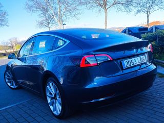 Tesla Model 3 Gran Autonomía AWD 4X4. NEGOCIABLE