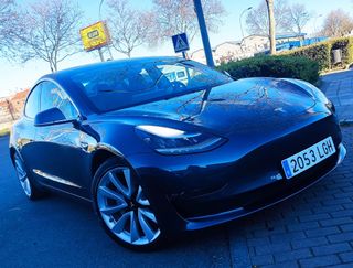 Tesla Model 3 Gran Autonomía AWD 4X4. NEGOCIABLE