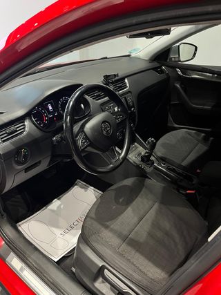 SKODA SCOUT 4X4 2.0 TDi 184cv DSG - 2015