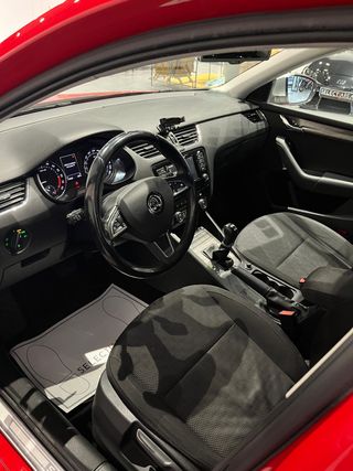 SKODA SCOUT 4X4 2.0 TDi 184cv DSG - 2015