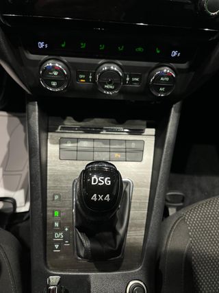 SKODA SCOUT 4X4 2.0 TDi 184cv DSG - 2015