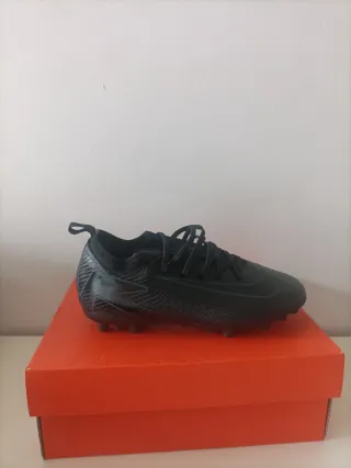 Botas Fútbol Nike AG Plate Talla 32.5 Nuevas