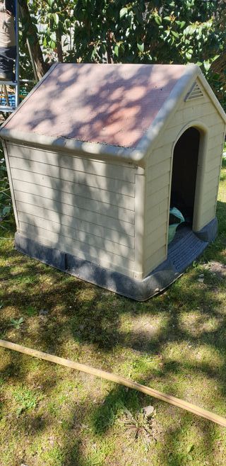 Caseta para perro beige y gris