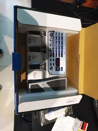 Pedal efectos guitarra Boss ME-20.