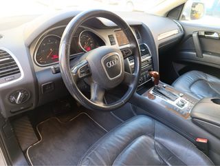 Audi Q7 2011