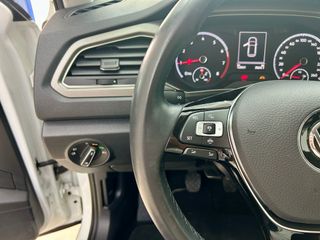 Volkswagen T-Roc Advance 2020