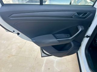 Volkswagen T-Roc Advance 2020