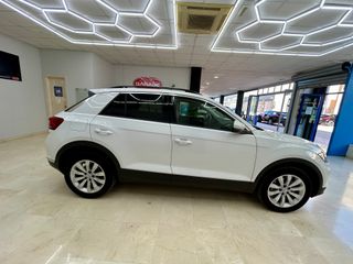 Volkswagen T-Roc Advance 2020