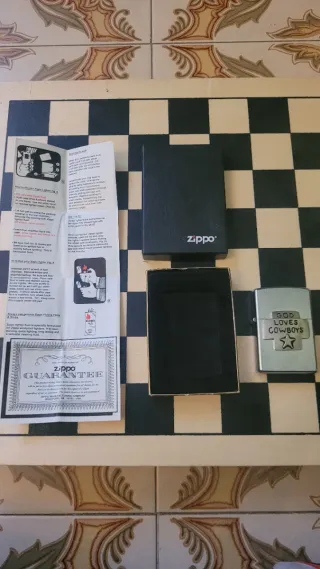 Zippo God Loves Cowboys