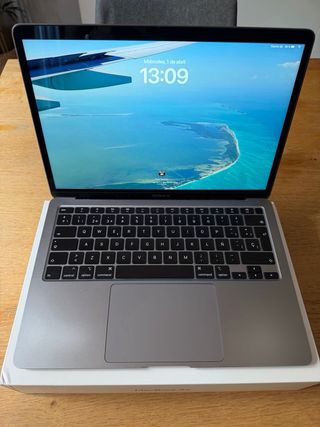 MacBook Air 13” 2020 Plata
