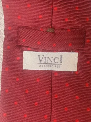 Cravatta Vinci bordeaux con tulipani rossi