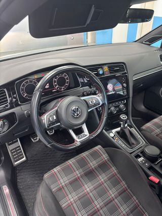 Volkswagen Golf 7.5 Gti Performance