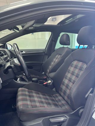 Volkswagen Golf 7.5 Gti Performance